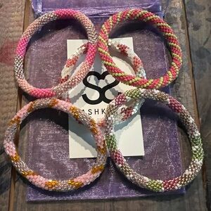 Sashka Co Beaded Bracelets Set of 5 B40